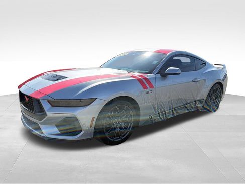 Used 2025 Ford Mustang GT Premium w/ GT Performance Package RWD image 3