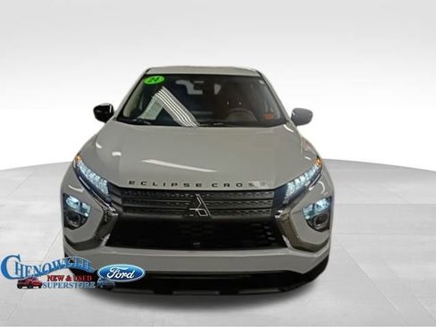 Used 2024 Mitsubishi Eclipse Cross LE image 5