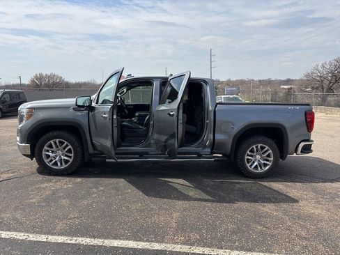 Used 2021 GMC Sierra 1500 SLT w/ SLT Premium Plus Package image 4