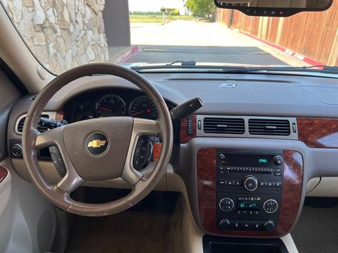 Used 2012 Chevrolet Suburban LT w/ Texas Edition RWD image 22
