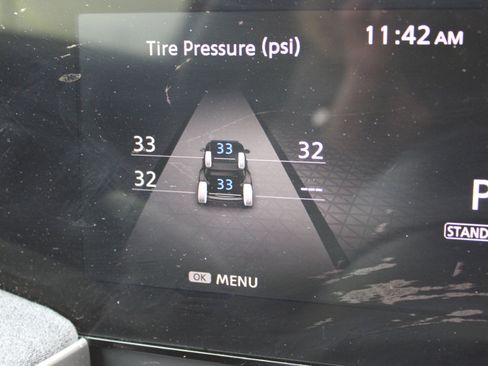 Used 2025 Nissan Kicks SV image 20