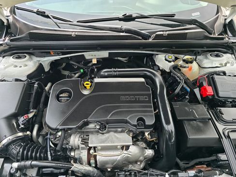 Certified 2025 Chevrolet Malibu LT FWD image 22