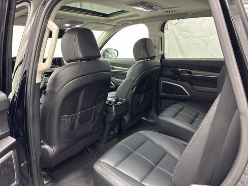 Certified 2022 Kia Telluride EX w/ EX Premium Package AWD/4WD image 12