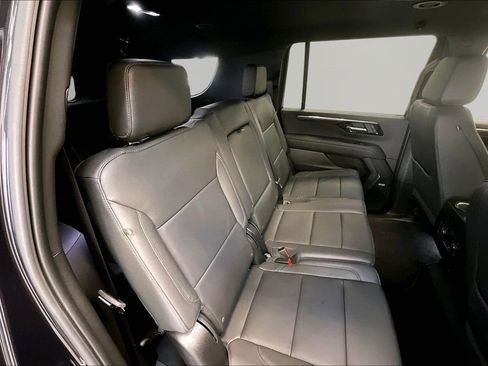 New 2026 Chevrolet Suburban LT w/ Comfort Package AWD/4WD image 12