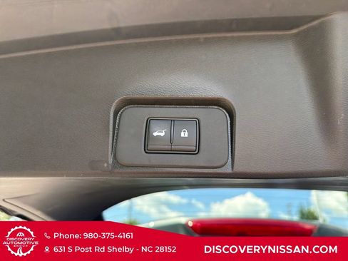Certified 2024 Nissan Rogue SV AWD/4WD image 32