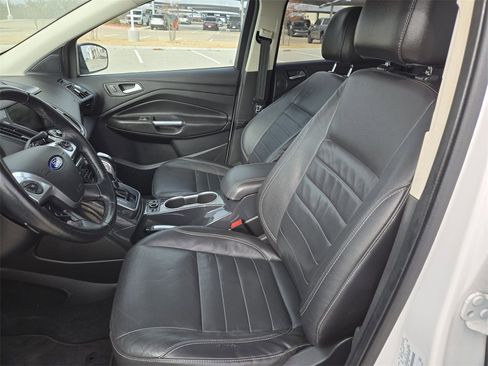 Used 2014 Ford Escape Titanium image 26