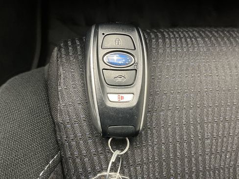 Used 2019 Subaru Ascent Premium image 25