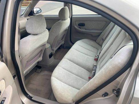Used 2003 Hyundai Elantra GLS FWD image 14