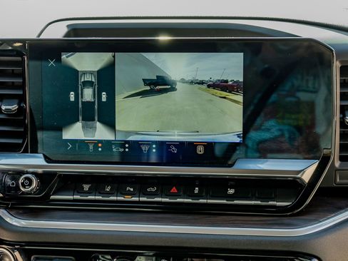 Used 2025 GMC Sierra 3500 SLT w/ Texas SLT Premium Package image 26