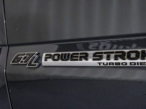 Used 2019 Ford F350 Lariat w/ Chrome Package image 43