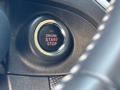 Used 2024 Subaru Forester Premium image 28