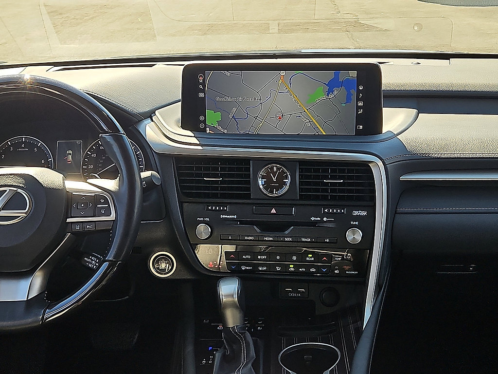 Used 2022 Lexus RX 350L Luxury w/ Accessory Package (Z1) FWD image 10