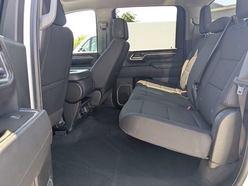 Used 2025 Chevrolet Silverado 2500 LT w/ Convenience Package AWD/4WD image 15
