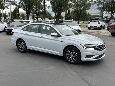 Used 2019 Volkswagen Jetta SEL FWD image 5