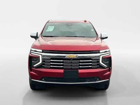 Used 2025 Chevrolet Suburban Premier w/ Sun And Tow Package AWD/4WD image 9
