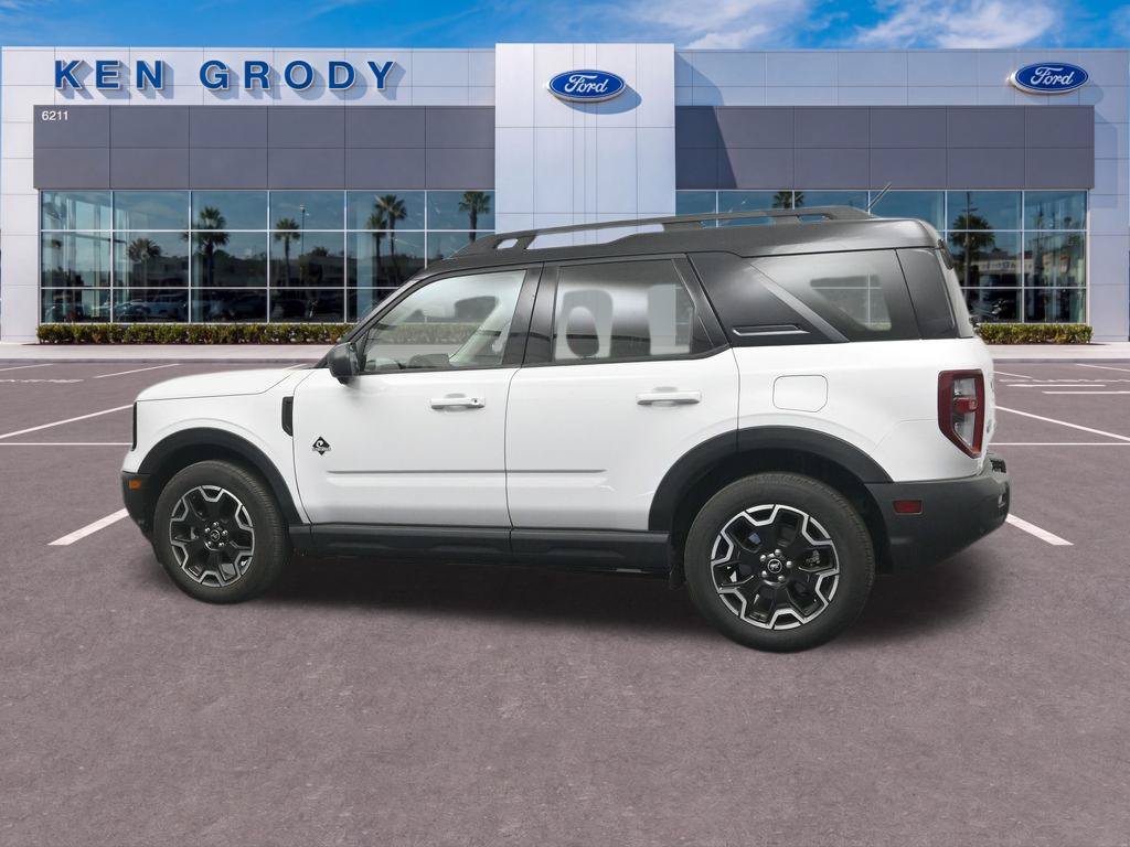 Used 2025 Ford Bronco Sport Outer Banks w/ Outer Banks Tech Package+ AWD/4WD image 3