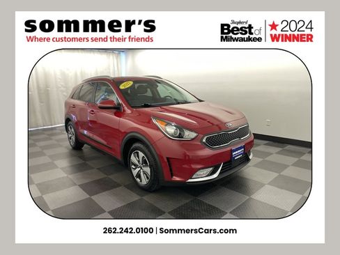Used 2017 Kia Niro LX image 1