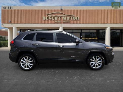 Used 2016 Jeep Cherokee Limited FWD image 4