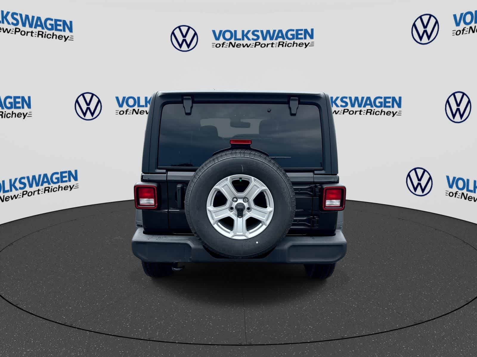 Used 2021 Jeep Wrangler Unlimited Sport AWD/4WD image 13