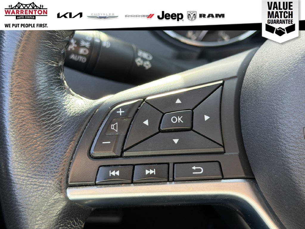 Used 2018 Nissan Rogue SL FWD image 18