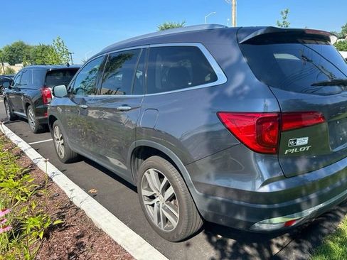 Used 2016 Honda Pilot Elite image 3