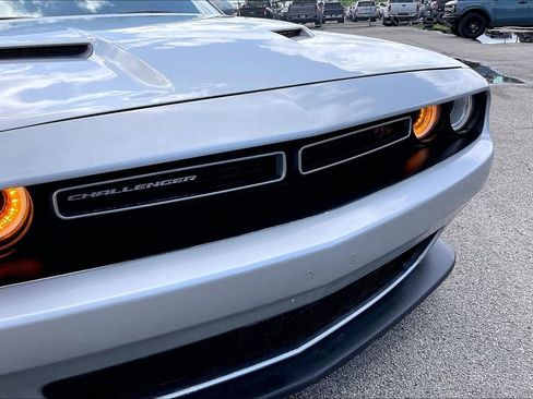 Used 2021 Dodge Challenger SXT RWD image 31