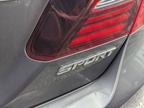 Used 2016 Honda Accord Sport image 10