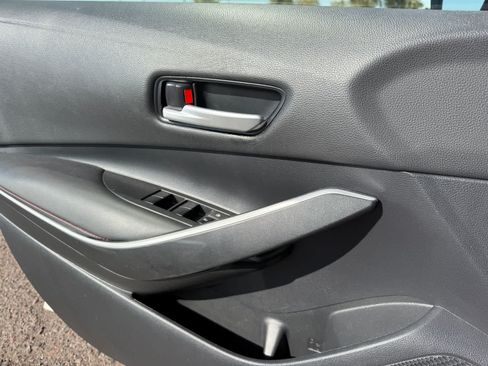 Used 2023 Toyota Corolla SE w/ SE Package FWD image 19