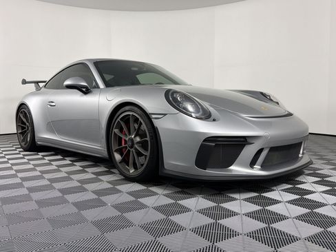 Used 2018 Porsche 911 GT3 w/ Sport Chrono Package RWD image 7