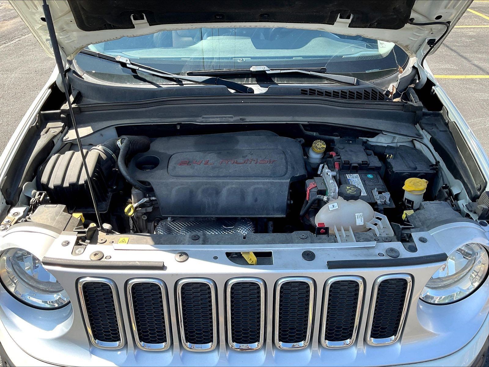 Used 2016 Jeep Renegade Limited AWD/4WD image 29