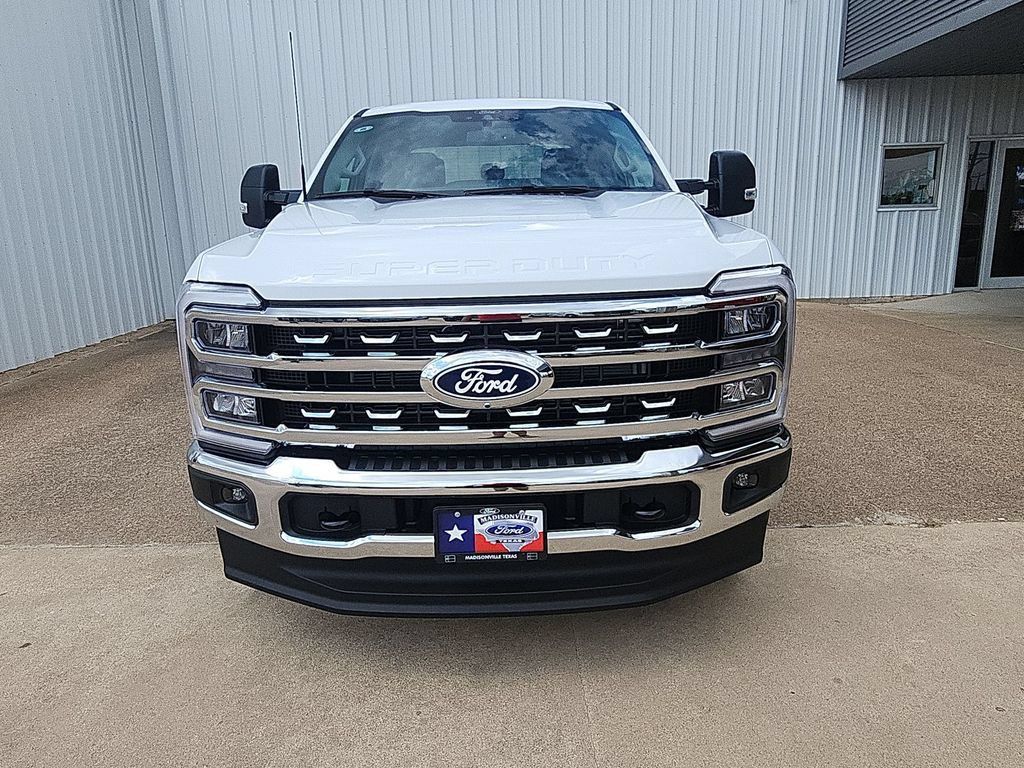 New 2027 Ford F350 XLT w/ XLT Premium Package AWD/4WD image 3