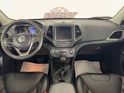 Used 2022 Jeep Cherokee Latitude Lux FWD image 11