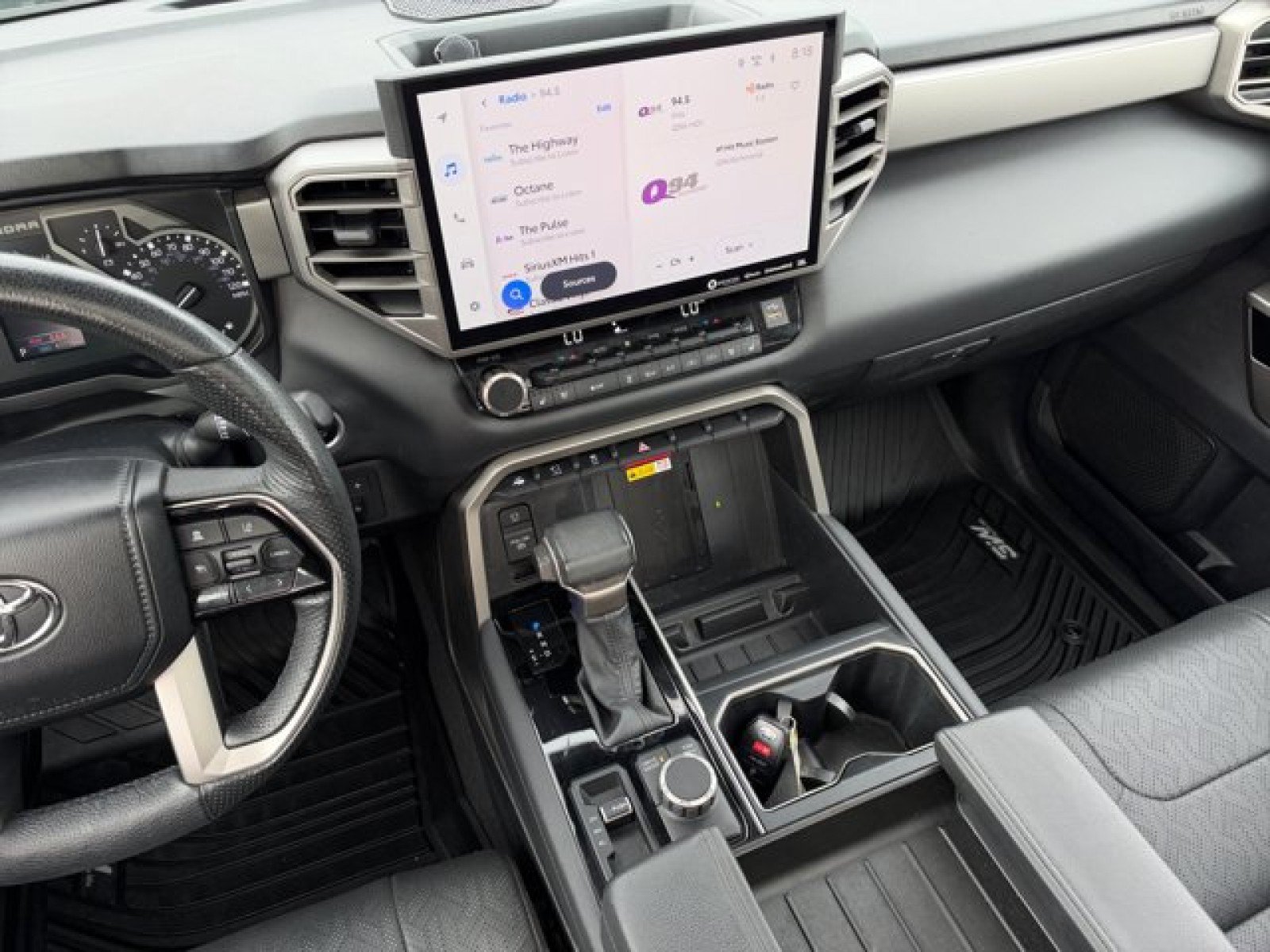 Used 2023 Toyota Tundra Limited AWD/4WD image 14