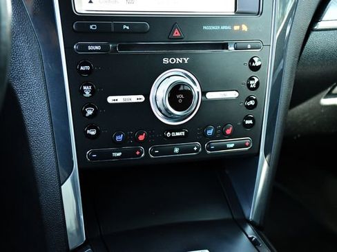 Used 2018 Ford Explorer Sport w/ Equipment Group 401A AWD/4WD image 40