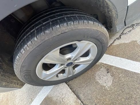 Used 2013 Ford Escape SE AWD/4WD image 17