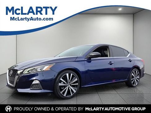 Used 2021 Nissan Altima 2.5 SR FWD image 1