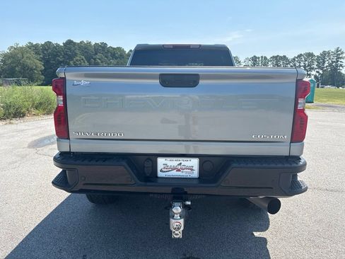 Used 2024 Chevrolet Silverado 2500 Custom w/ Custom Value Package AWD/4WD image 4