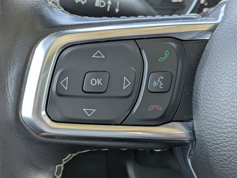 Used 2023 Jeep Wrangler Unlimited Sahara w/ Cold Weather Group AWD/4WD image 19