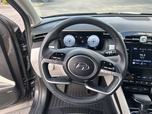 Used 2022 Hyundai Tucson SEL w/ Convenience + Premium Package FWD image 13