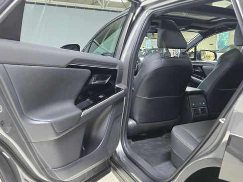 Used 2024 Mercedes-Benz Sprinter 2500 image 49