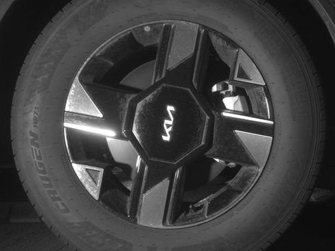 Used 2026 Kia Sportage LX FWD image 16