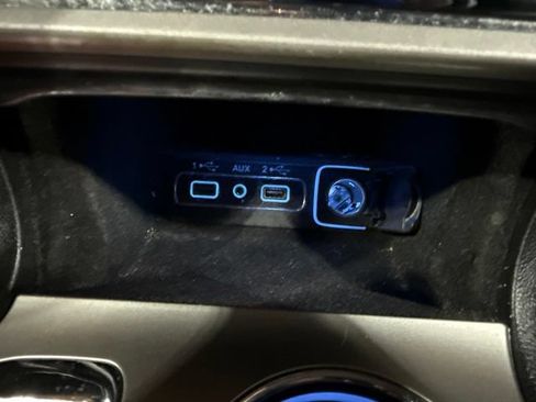 Used 2019 Jeep Grand Cherokee Limited AWD/4WD image 25