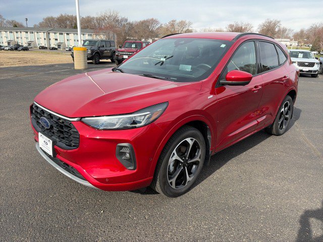 Used 2024 Ford Escape ST-Line Elite w/ Premium Technology Package AWD/4WD image 1