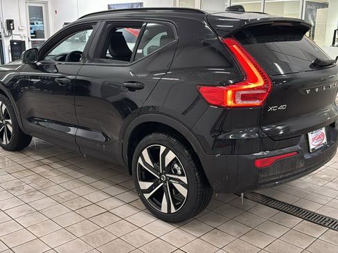 New 2026 Volvo XC40 B5 Ultra w/ Climate Package AWD/4WD image 7