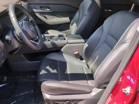 Certified 2023 Nissan Rogue SL w/ SL Premium Package image 17