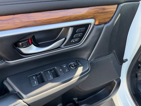 Used 2020 Honda CR-V Touring image 26