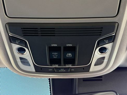 Used 2023 Honda Ridgeline RTL image 17