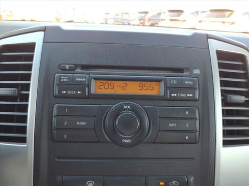 Used 2011 Nissan Frontier SV image 20