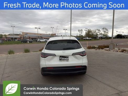 Used 2023 Honda HR-V LX image 6