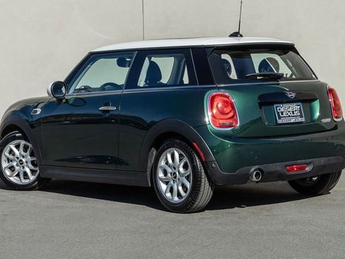 Used 2019 MINI Cooper 2-Door Hardtop image 3